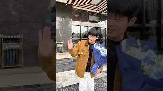 舒童和粉絲（視頻者提供）20241011#舒童 #开播短剧季 #东方卫视#shorts