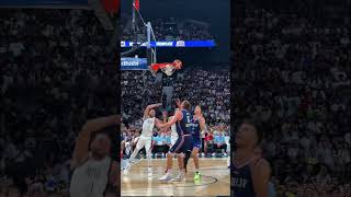 这一场笑点有点多 以前总想飞美国看场NBA，没想到在阿布扎比就实现了观看全明星阵容