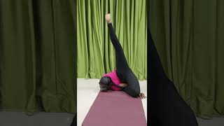 Maximum number of TRIPLEFOLD ASANAS done BLINDFOLDED within 20 seconds