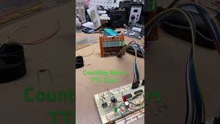 TTL clock using 7400 series logic #ttl #led #7400 #counter #digitalcounter #digital #electronics