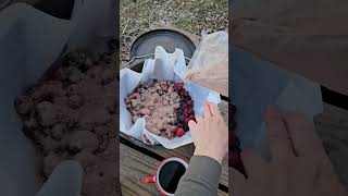 the camping dessert WAY better than s'mores #camping #campfirefood #campfirecooking #campinglife