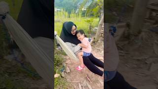 Ayu bahagia main bareng bu pipi