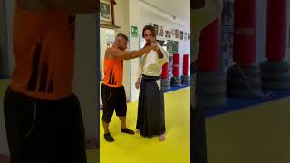 Difendersi da una presa al collo. Aikido Daniele Martucci #aikido #lesson #mma #martialarts  #fight