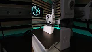 Step inside my #3Dprinting #studio #3dprintlove #makerlife  #bambulaba1 #stampanti3d #stampa3d