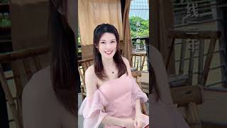 《新春艷遇》︳嚴小仙