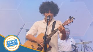 ካርሎ ኤርቶላ ምርጥ ሙዚቃዉን ከአኩቡላንስ ባንድ ጋር