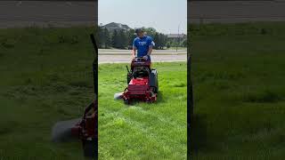 32” Toro Grandstand