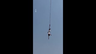 Horror moment tourist’s bungee cord snaps