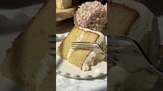 BEST Vanilla Cake!