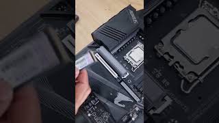 M2 1TB Adata Legend NVME Put to Motherboard Gigabyte Z790 Ellite
