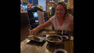 🤖 Beauty Robots Are Now Working In Restaurants, Do They Also Ask For Tips?