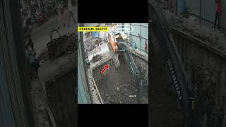 Heavy driver #viralshort #safety1st #trending #youtubeshort #construction #jcb #himmatwala #live