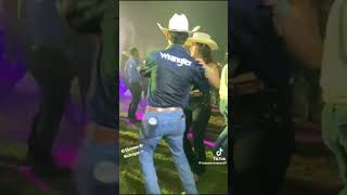 Baile Nicaragua, canción: dale un Cuartazo al macho: Los traileros