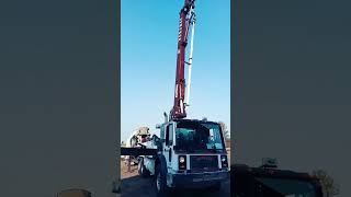 New partner for today’s video 👷‍♂️🇨🇦 #buhayOFW #concretepump #operator #canada