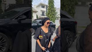 Daddy Lumba’s closest female friend Serwaa Amehire arrives to extend condolences to the family❤️😤