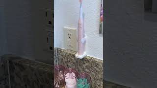 Affordable D2 Rechargeable Travel Sonic Toothbrush with 8 Heads #bitvae #bitvaeforher #bitvaetooth