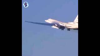 Takes off the Russian supersonic nuclear bomber Tu-160m #shorts