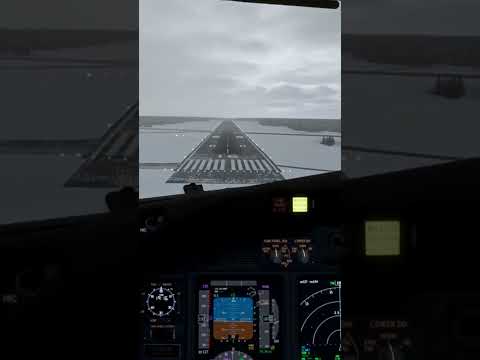 Landing in Yellowknife #shorts