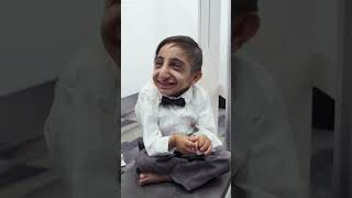 Meet The World's SHORTEST Man 👋