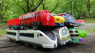 Japanese train JR, Shinkansen and Chuggington Plarail ★Hide-and-seek.