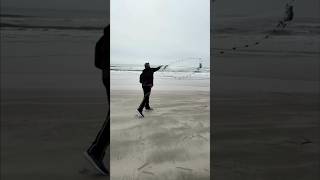 Easy way to learn how to throw a castnet #bait #fishing #castnet