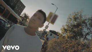 Erik Hassle - Smaller