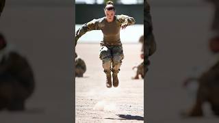 Female Soldier Trening Army Mechanic Under Presure #airforce #usa #usaf #womenpilot #trend #trending