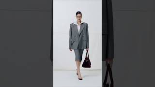 Pranta Oversized double-breasted Blazer - Elmire Capri Slim-leg Pants #reina #fashion
