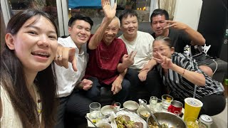 開心🥳和台灣家人見面，爺爺在喝59.8度金門