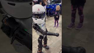 When you take a Humanoid Robot to a Car Show 🙌