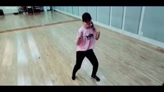 Yoojung (iTeenGirls/ Weki Meki) Dances Honey Cocaine's "Gwola"