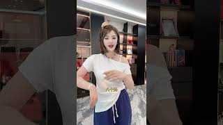 32年第一次剪短发，大家感觉好看吗？视频最后的小帅哥表情亮了！#跳舞 #短发
