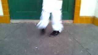 Mattyk doin cripwalk