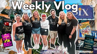 Six The Musical, Lifesize Monopoly & Some Messy Reading 🎲 Weekly Vlog