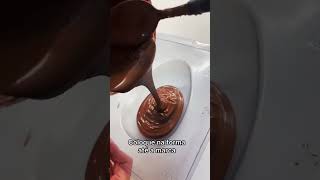 Como fazer Ovo de Páscoa em casa. #pascoa #ovodepascoa #chocolate #façaevenda