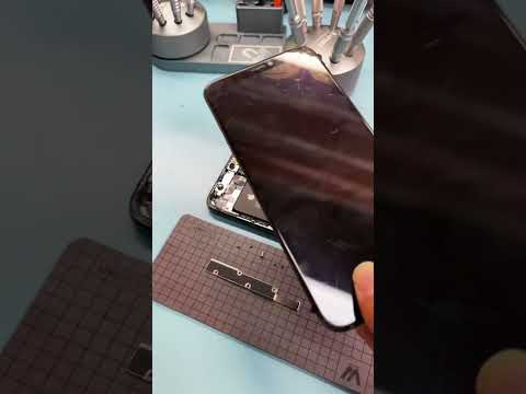 iPhone XS Fast Screen Repair 😳learn how to FIX phones 👍🏼 #repairs #phones #iphone #fix