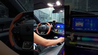 My first car cost 120,000 yuan. I looked at the Civic and tried it.