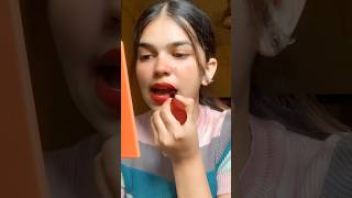Amazing lipstick hack #virelhacks #lipstick #amazinghacks #makeup #usefulhacks #youtubeshorts