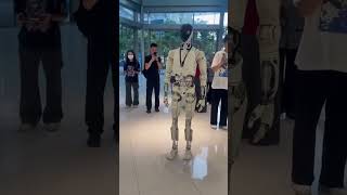 🤖From Sci-Fi to Showroom: XPENG's Robot Salesman Takes Over! 🚗#humanoidrobot #xpeng #robotics