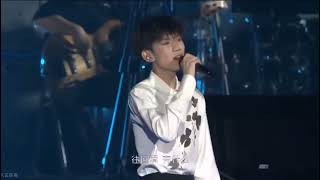 《那女孩对我说-cover王源》 很感谢真诚的小汤圆们一直以来都相信和支持王源 也感谢你们的陪伴 在王源成长的路上不断鼓励他要坚持下去才有今日的他 #果果 #tfboys王源 #小汤圆