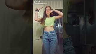 Easy dance tutorial to a popular song#dancevideo #learntodance #catchytune #newdance