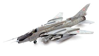 装配巅峰！JC 1/72 波兰空军苏-22M4战斗轰炸机合金成品模型测评