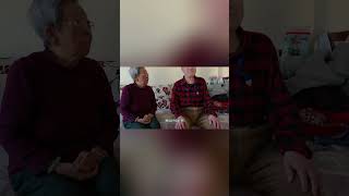 采访养老院的百岁老人，他们的儿女如何看待住养老院？