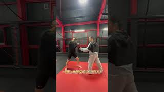 タックルにつなげやすいコンビネーション② #格闘技 #総合格闘技 #mma #タックル