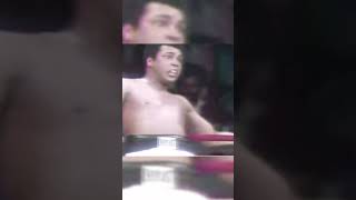 muhammad ali dodges 12 punches in 21 seconds😱😱