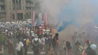 環團推出「炸山戰車」模擬爆炸聲 抗議亞泥擴展礦權