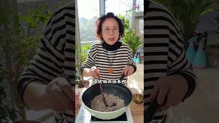 谁懂得吃一口酱肉小笼包的快乐！蓬松暄软透皮流油，真能香迷糊了小笼包 包子 小笼包做法 美食教程 早餐吃什么