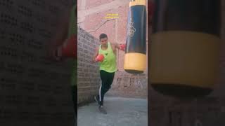 training hard everywhere 💪🏻🥊#noboxingnolife #canelo #boxingking #knockout #floydmayweather