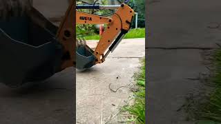RC METAL EXCAVATOR HUINA 1599! #fun #automobile #excavator #shorts #construction #work #toys 🚧🚜🎮
