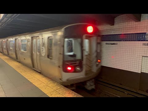 R179 C train at Broadway Junction